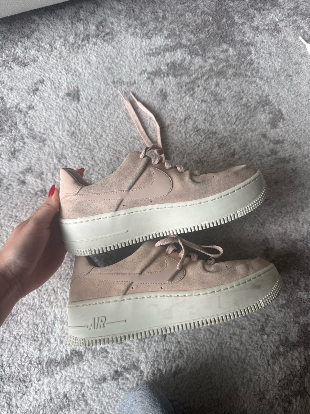 Nike Women’s Low-Top Sneakers in Blush Pink Suede - Picture 6 of 8